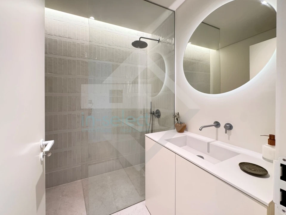 Apartamento T2 para Venda em Quarteira Foto 35
