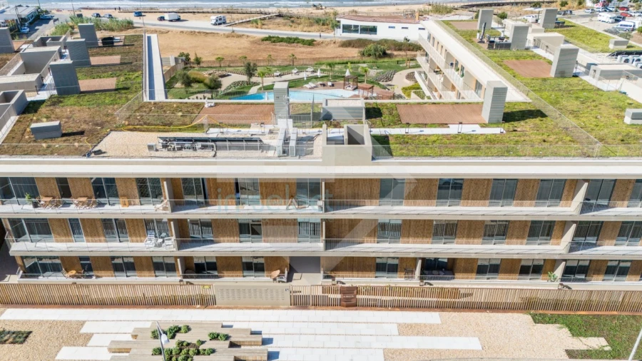 Apartamento T2 para Venda em Quarteira Foto 9