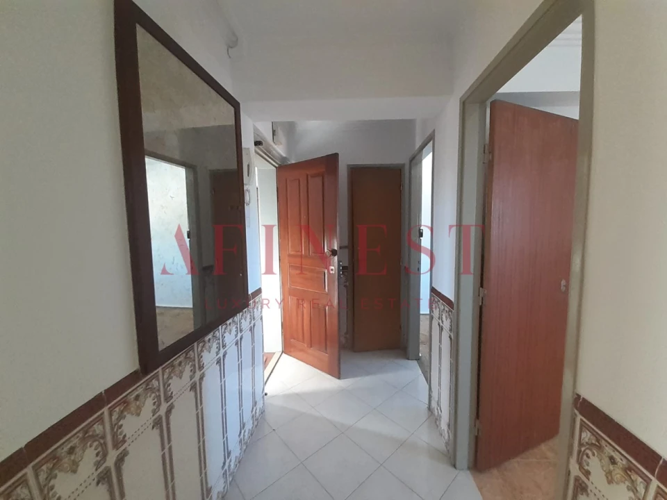 Apartamento para Venda em Massamá e Monte Abraão Foto 2