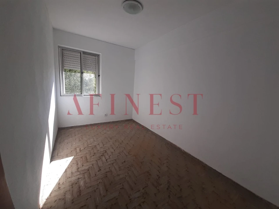 Apartamento para Venda em Massamá e Monte Abraão Foto 8