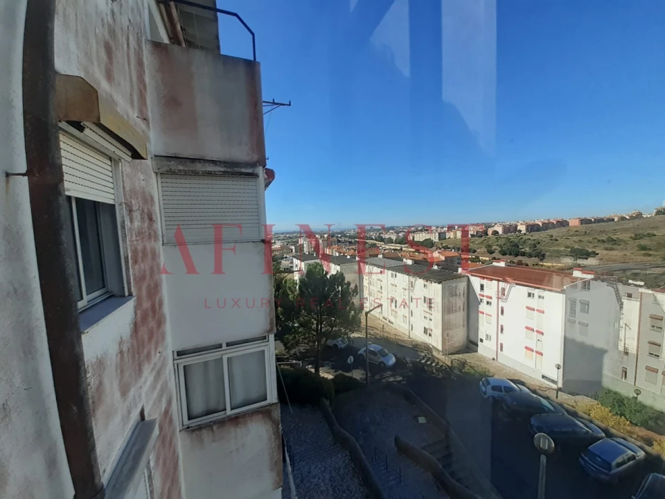 Apartamento para Venda em Massamá e Monte Abraão Foto 10