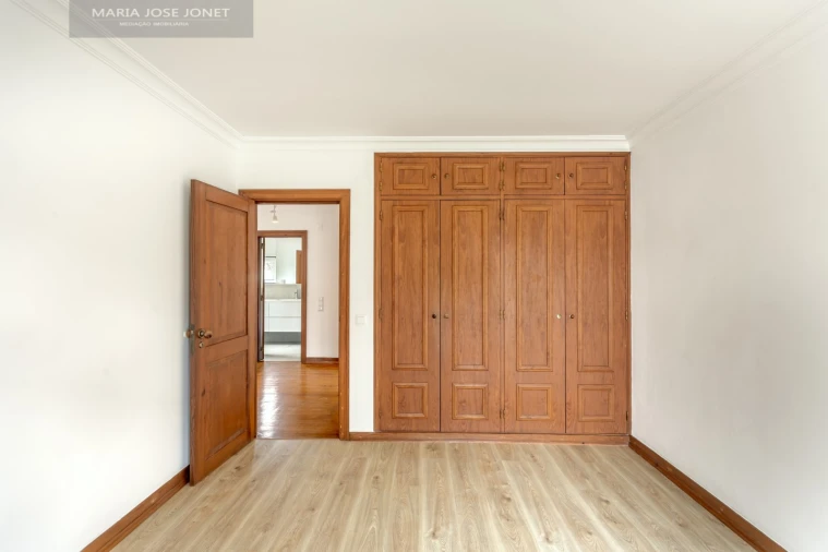 Moradia T4 para Arrendamento em Cascais e Estoril Foto 15