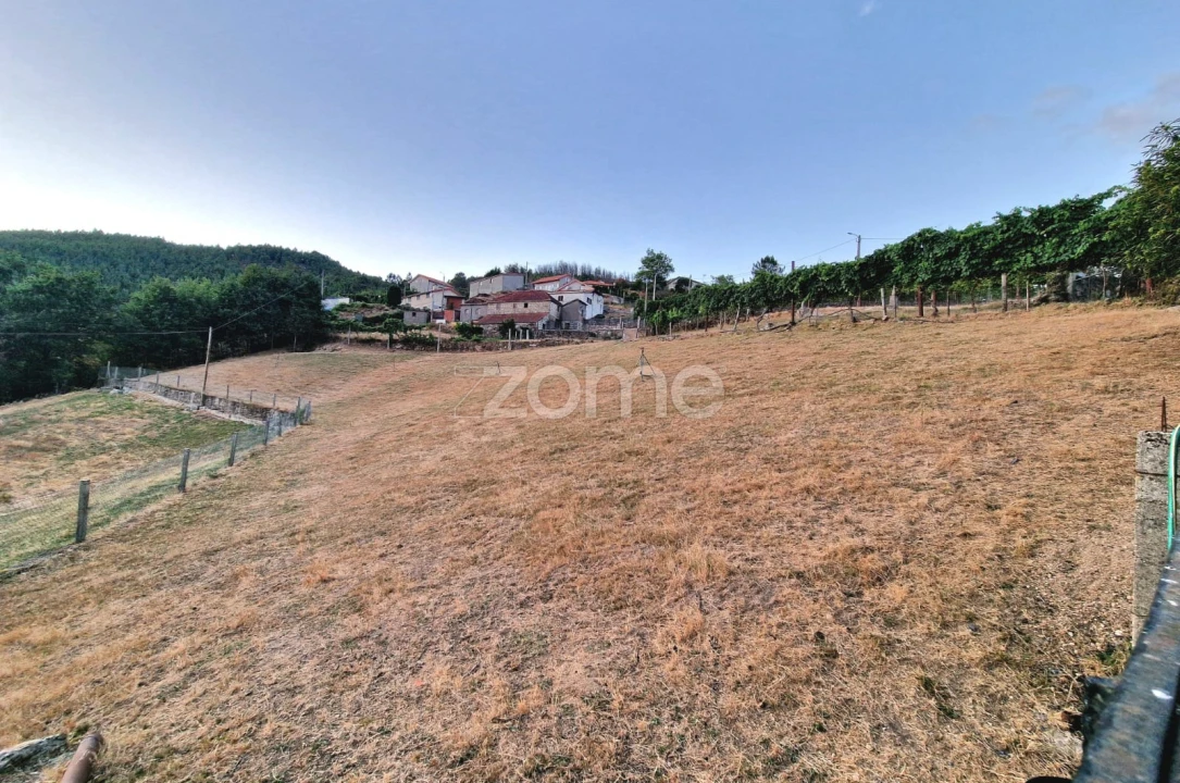 Moradia T3 para Venda em Covelo do Geres Foto 37