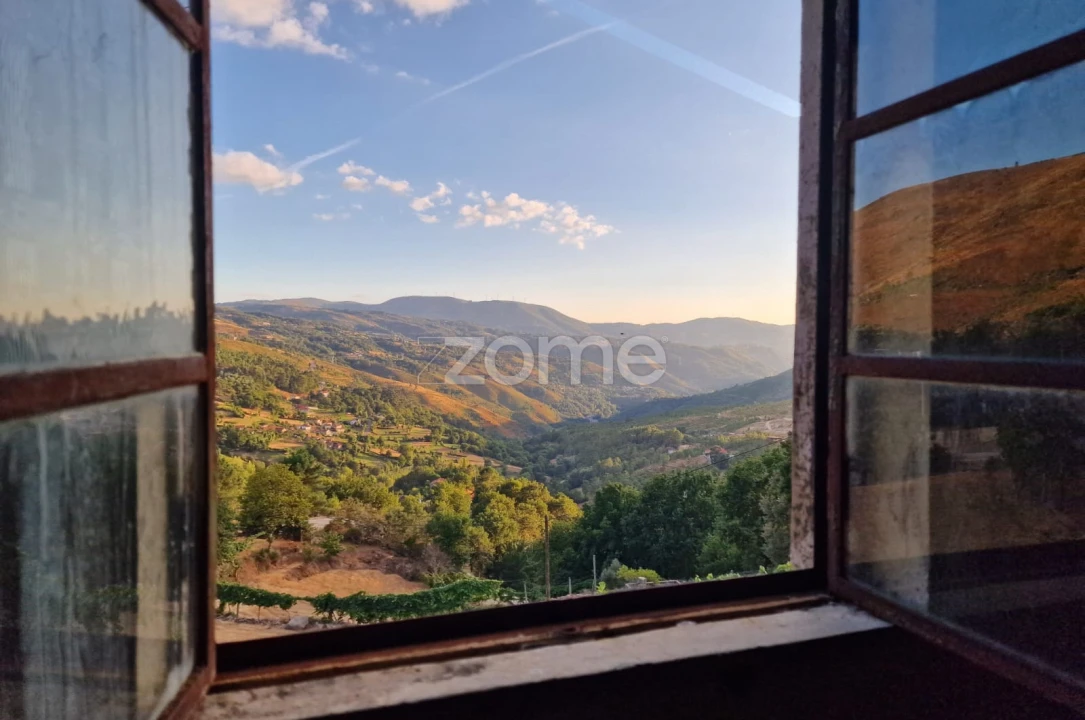 Moradia T3 para Venda em Covelo do Geres Foto 25