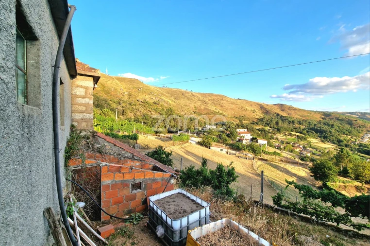 Moradia T3 para Venda em Covelo do Geres Foto 32