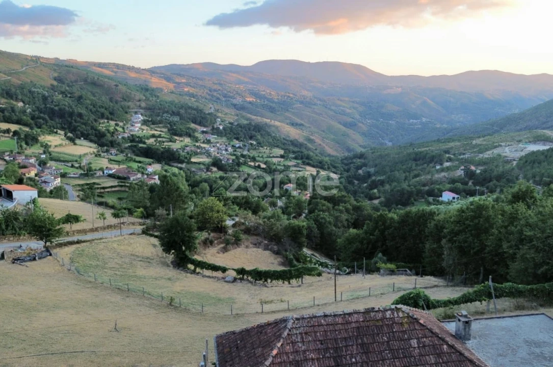 Terreno para Venda em Covelo do Geres Foto 15