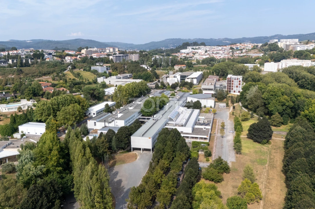 Apartamento T2 para Arrendamento em Azurem Foto 4