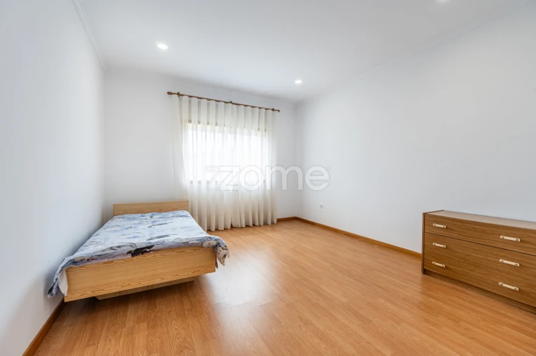 Moradia T3 para Venda em Travassos Foto 17