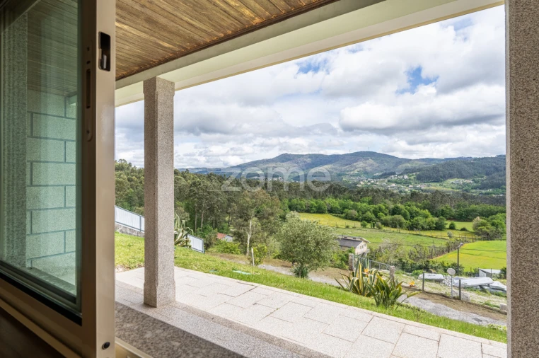 Moradia T3 para Venda em Travassos Foto 26