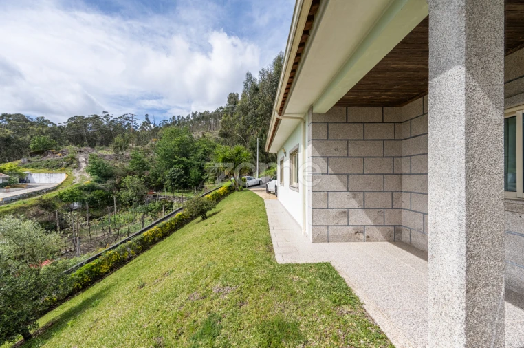 Moradia T3 para Venda em Travassos Foto 22