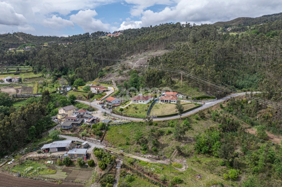 Moradia T3 para Venda em Travassos Foto 32