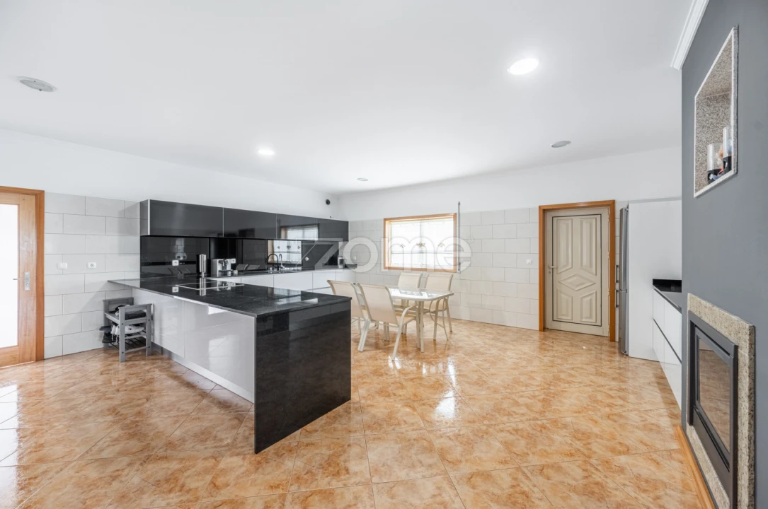 Moradia T3 para Venda em Travassos Foto 10