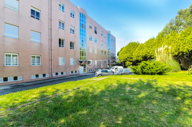 Apartamento T2 para Arrendamento em Fânzeres e São Pedro da Cova Foto 1