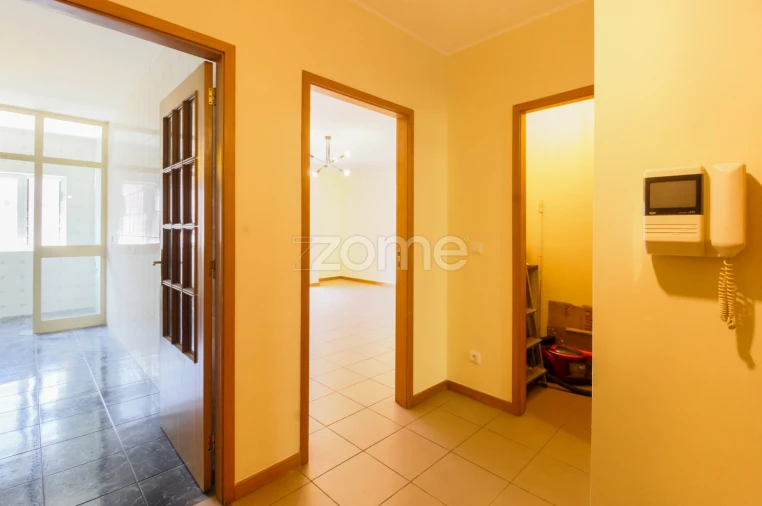 Apartamento T2 para Arrendamento em Fânzeres e São Pedro da Cova Foto 4