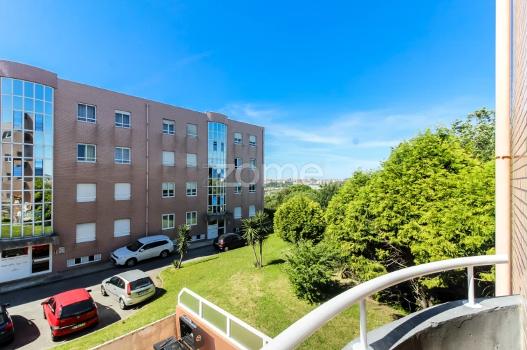 Apartamento T2 para Arrendamento em Fânzeres e São Pedro da Cova Foto 12