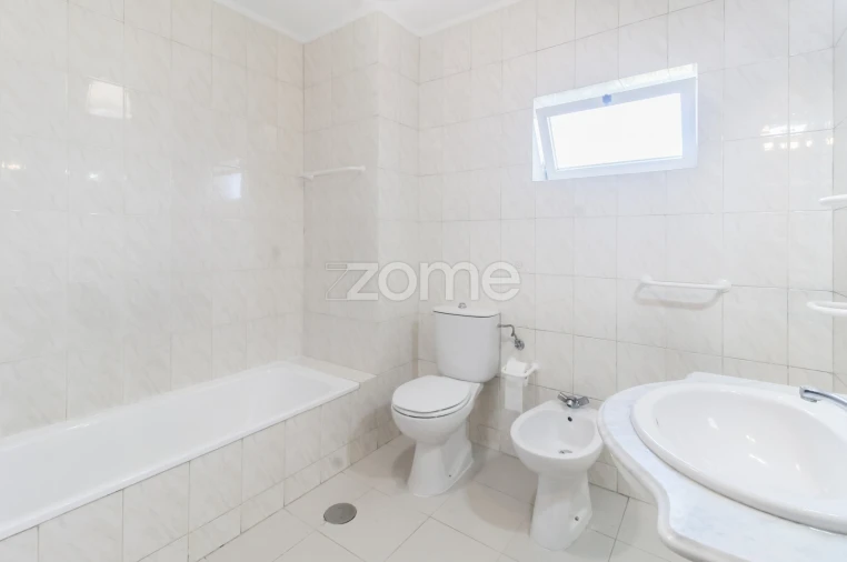 Apartamento T2 para Arrendamento em Fânzeres e São Pedro da Cova Foto 20