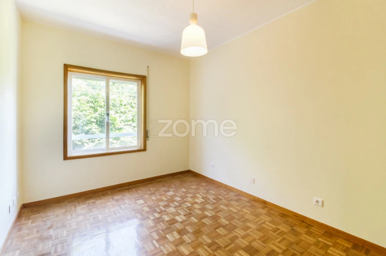 Apartamento T2 para Arrendamento em Fânzeres e São Pedro da Cova Foto 27