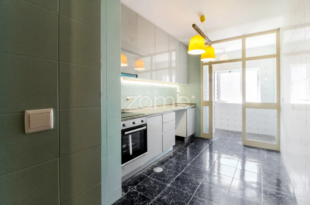 Apartamento T2 para Arrendamento em Fânzeres e São Pedro da Cova Foto 5