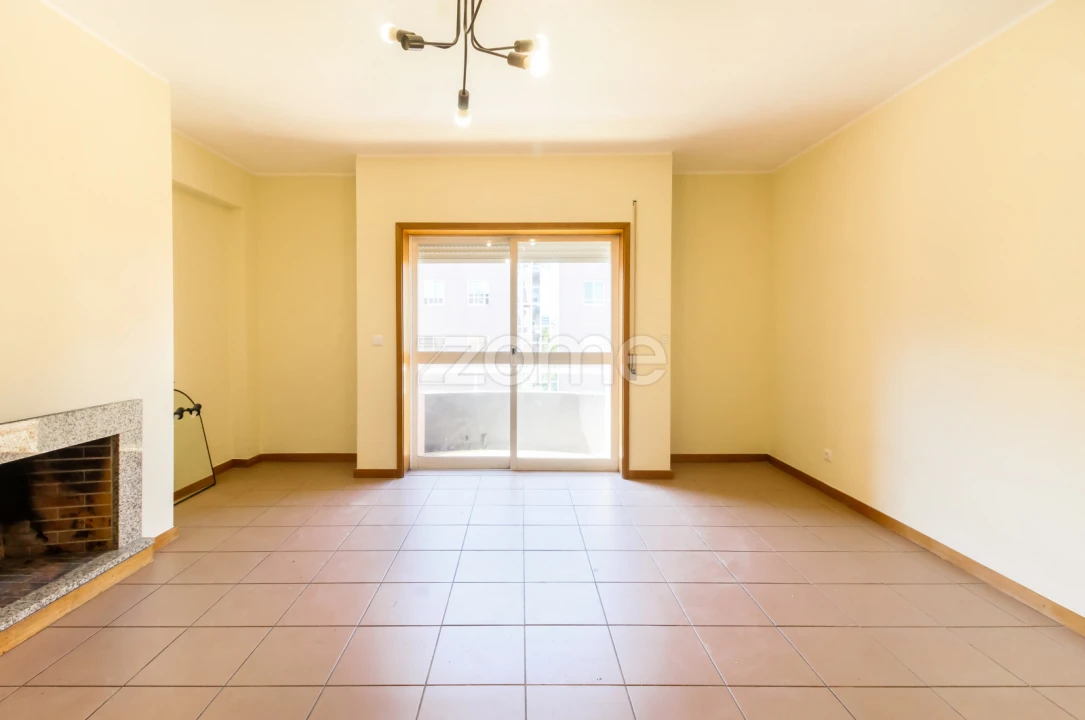 Apartamento T2 para Arrendamento em Fânzeres e São Pedro da Cova Foto 10