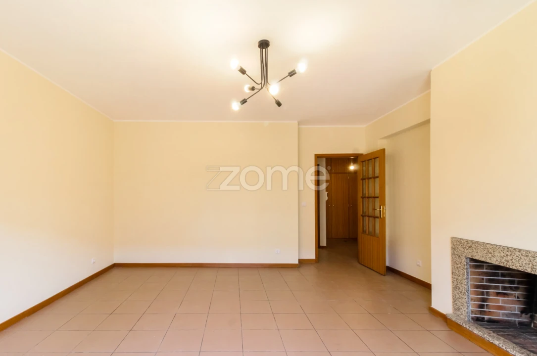 Apartamento T2 para Arrendamento em Fânzeres e São Pedro da Cova Foto 14