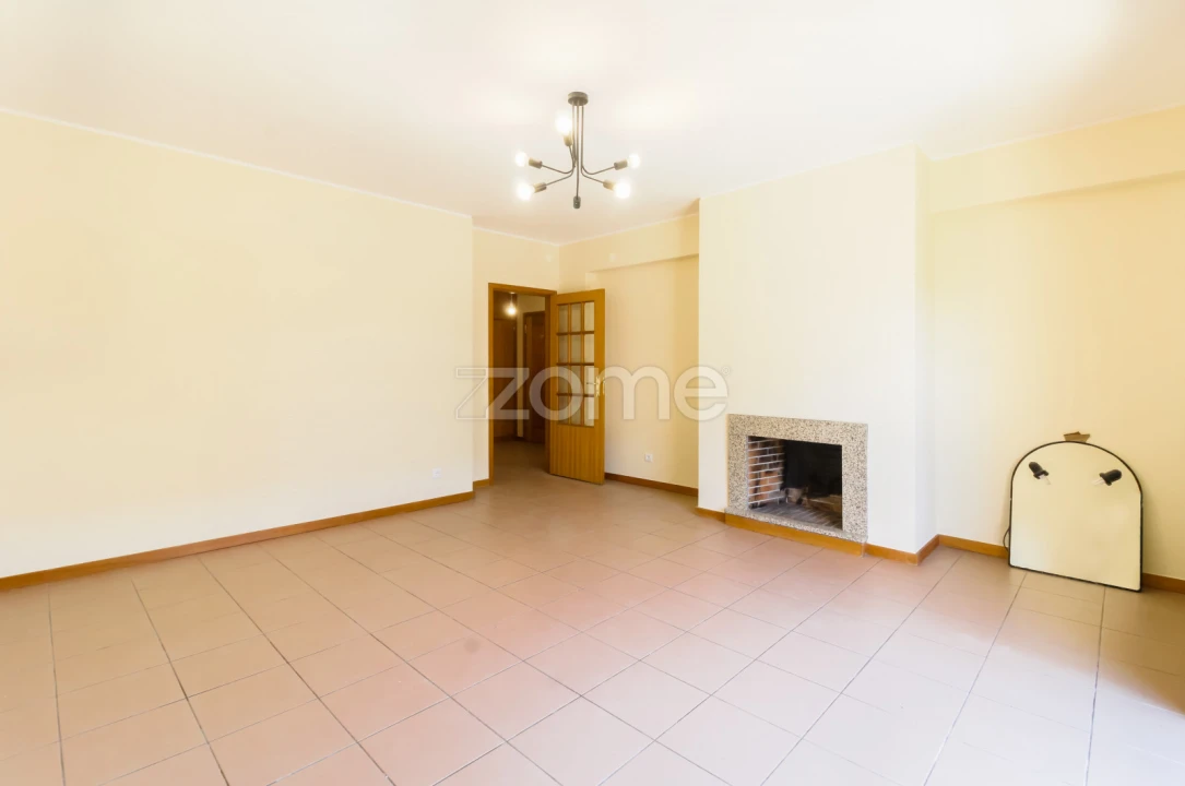 Apartamento T2 para Arrendamento em Fânzeres e São Pedro da Cova Foto 15