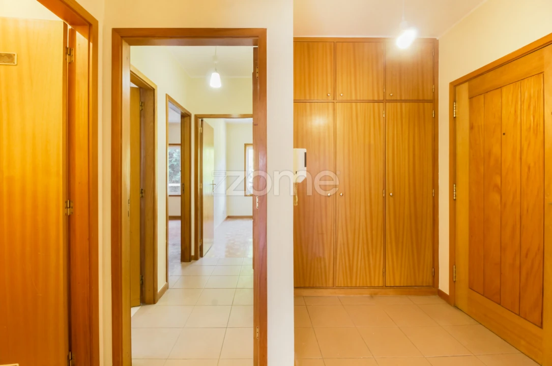 Apartamento T2 para Arrendamento em Fânzeres e São Pedro da Cova Foto 18