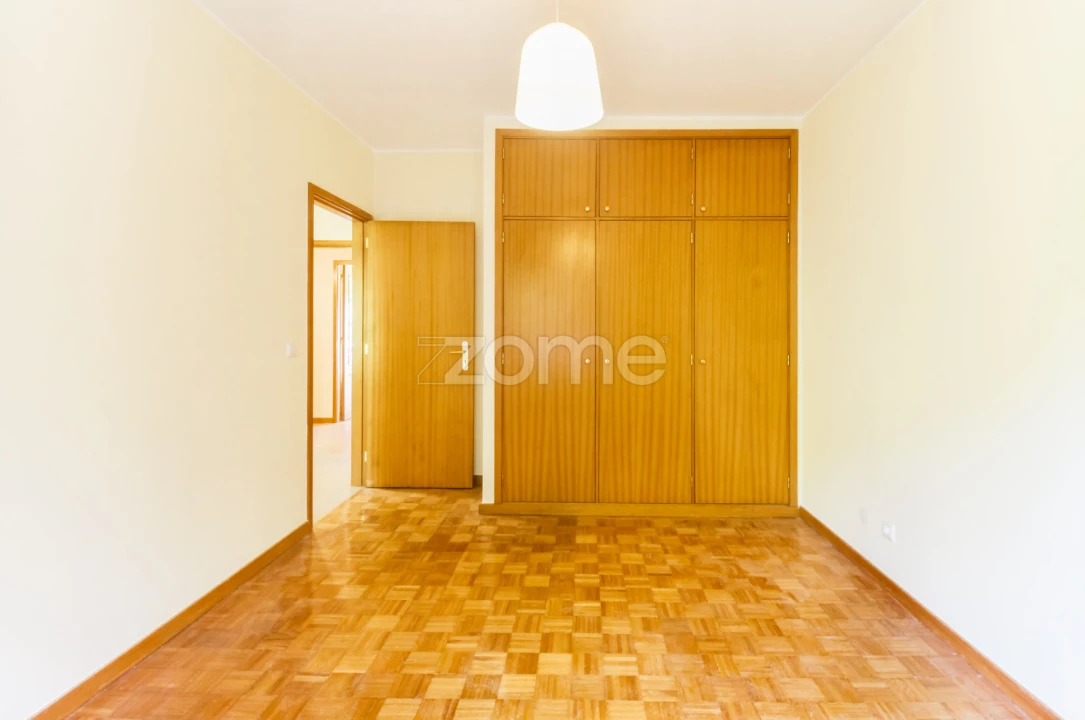 Apartamento T2 para Arrendamento em Fânzeres e São Pedro da Cova Foto 23