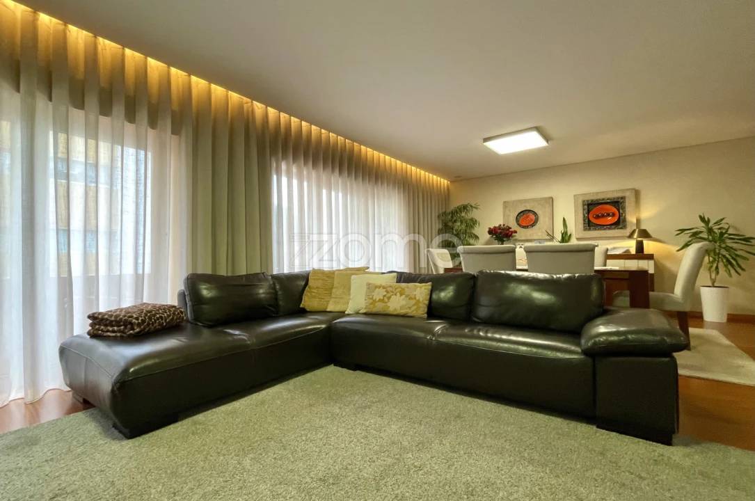 Apartamento T4 para Venda em Santa Maria da Feira, Travanca, Sanfins e Espargo Foto 7