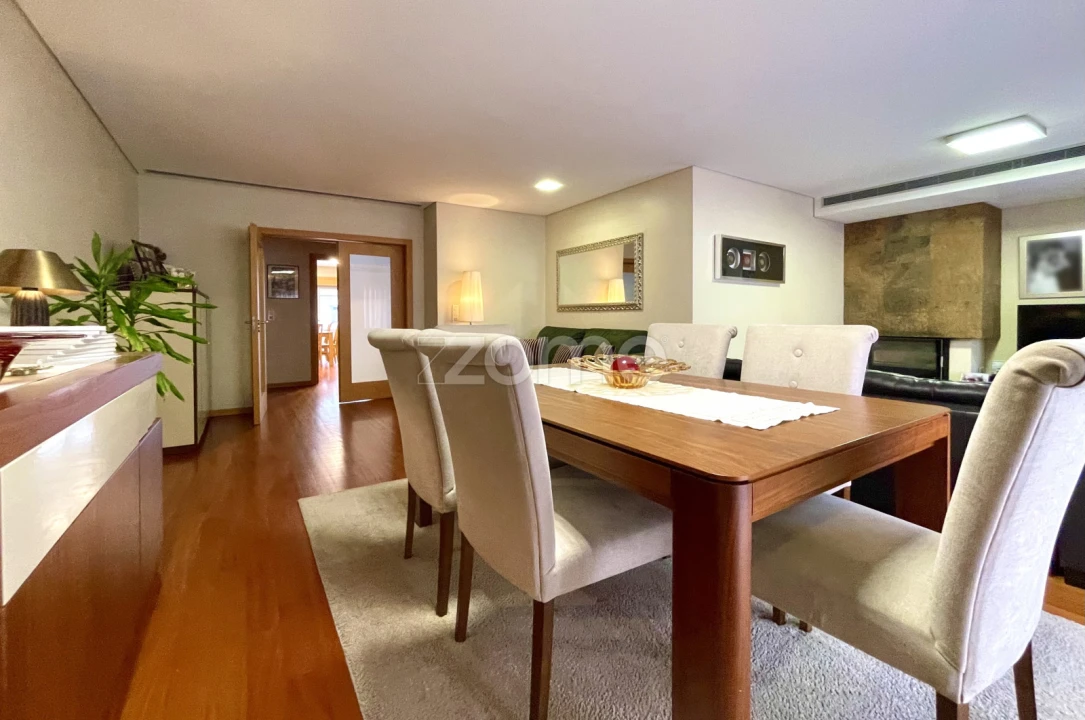 Apartamento T4 para Venda em Santa Maria da Feira, Travanca, Sanfins e Espargo Foto 9