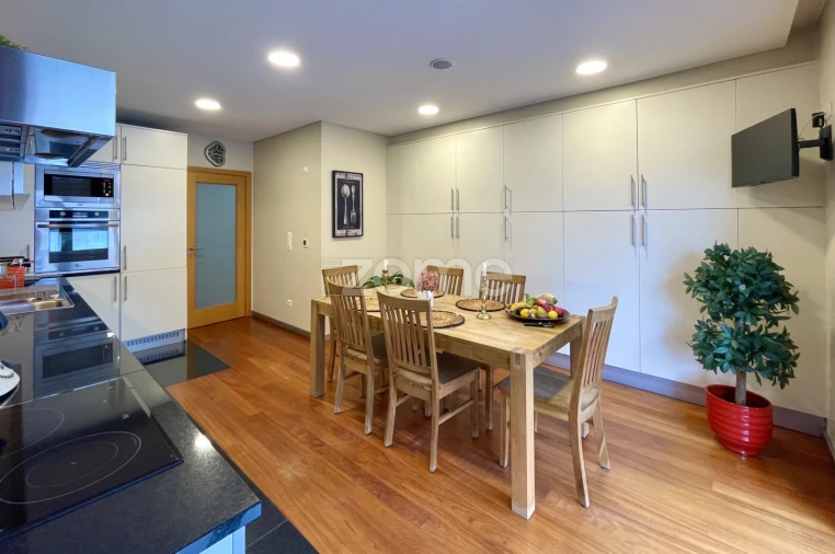 Apartamento T4 para Venda em Santa Maria da Feira, Travanca, Sanfins e Espargo Foto 13