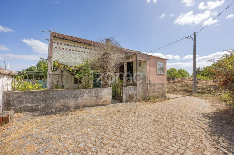 Moradia T2 para Venda em Alvaiázere Foto 3