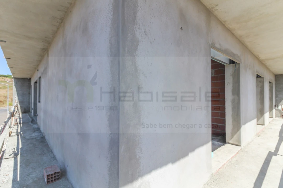 Apartamento T3 para Venda em Santo António dos Cavaleiros e Frielas Foto 16