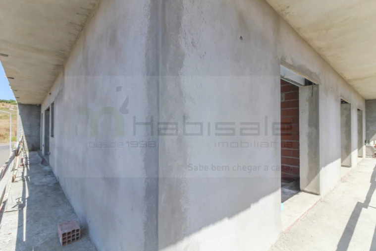 Apartamento T3 para Venda em Santo António dos Cavaleiros e Frielas Foto 16