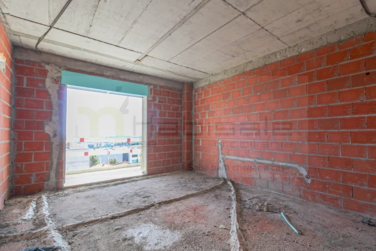 Apartamento T3 para Venda em Santo António dos Cavaleiros e Frielas Foto 23