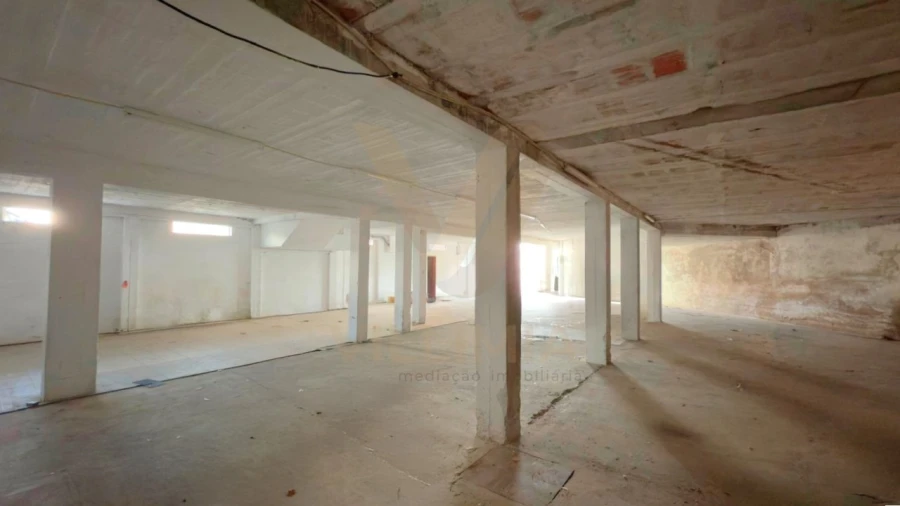 Armazém para Arrendamento em Arca e Ponte de Lima Foto 5