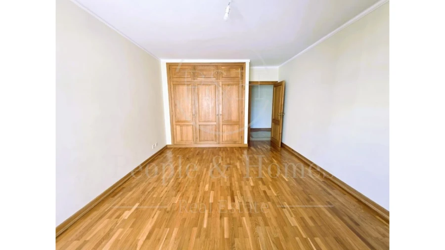 Apartamento T4 para Arrendamento em Cascais e Estoril Foto 28