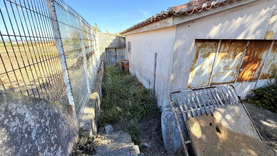 Moradia T2 para Venda em Atouguia da Baleia Foto 8