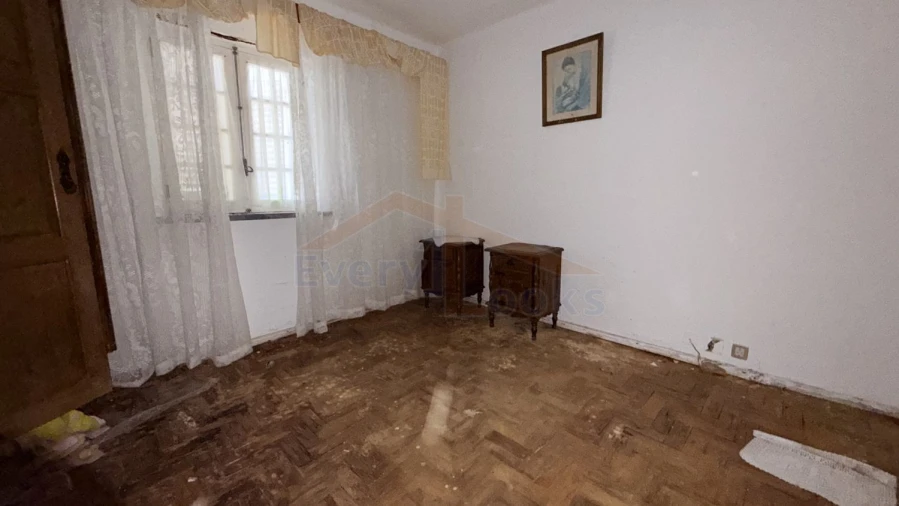 Moradia T2 para Venda em Atouguia da Baleia Foto 32