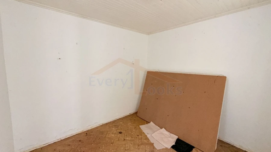 Moradia T2 para Venda em Atouguia da Baleia Foto 36