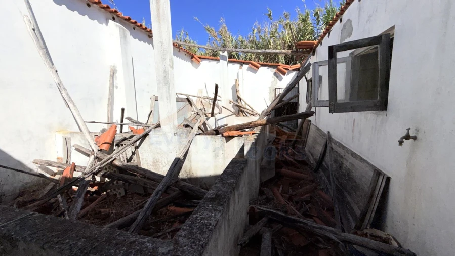 Moradia T2 para Venda em Atouguia da Baleia Foto 51