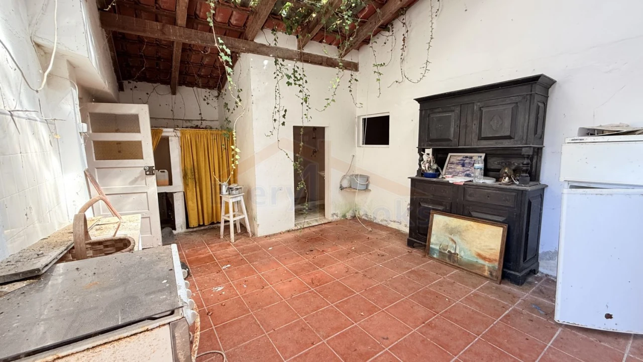 Moradia T2 para Venda em Atouguia da Baleia Foto 22