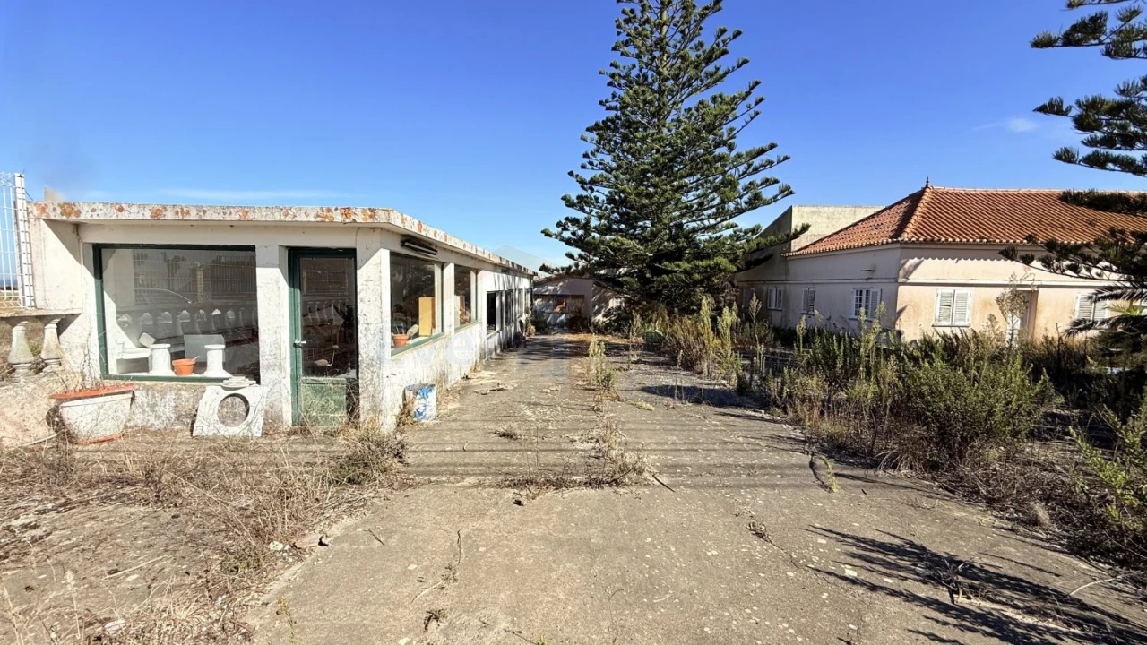 Moradia T2 para Venda em Atouguia da Baleia Foto 2