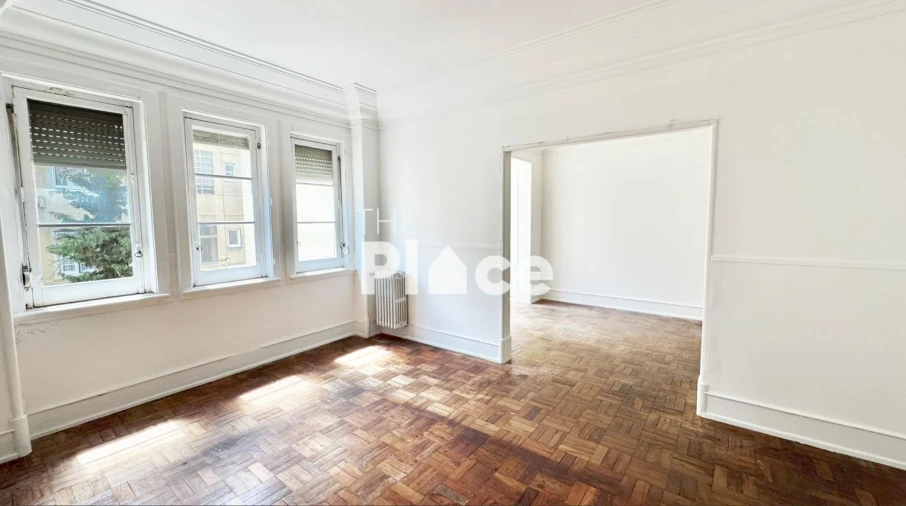 Apartamento T6 para Venda em Avenidas Novas Foto 5