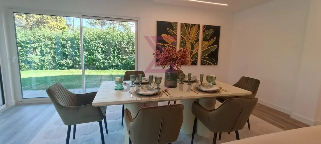 Moradia T4 para Venda em Charneca de Caparica e Sobreda Foto 38