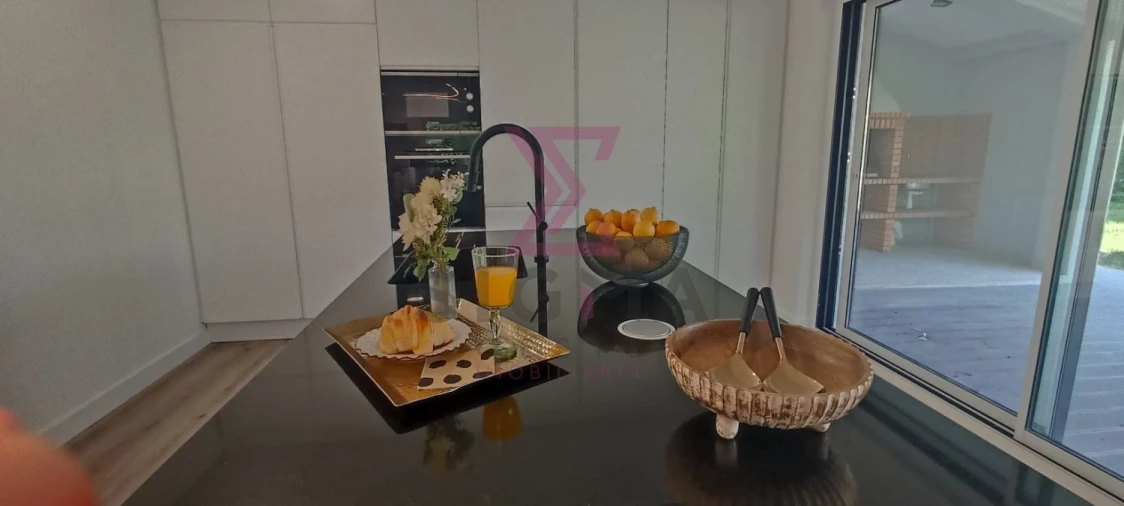 Moradia T4 para Venda em Charneca de Caparica e Sobreda Foto 11