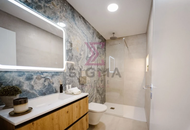 Moradia T4 para Venda em Charneca de Caparica e Sobreda Foto 5