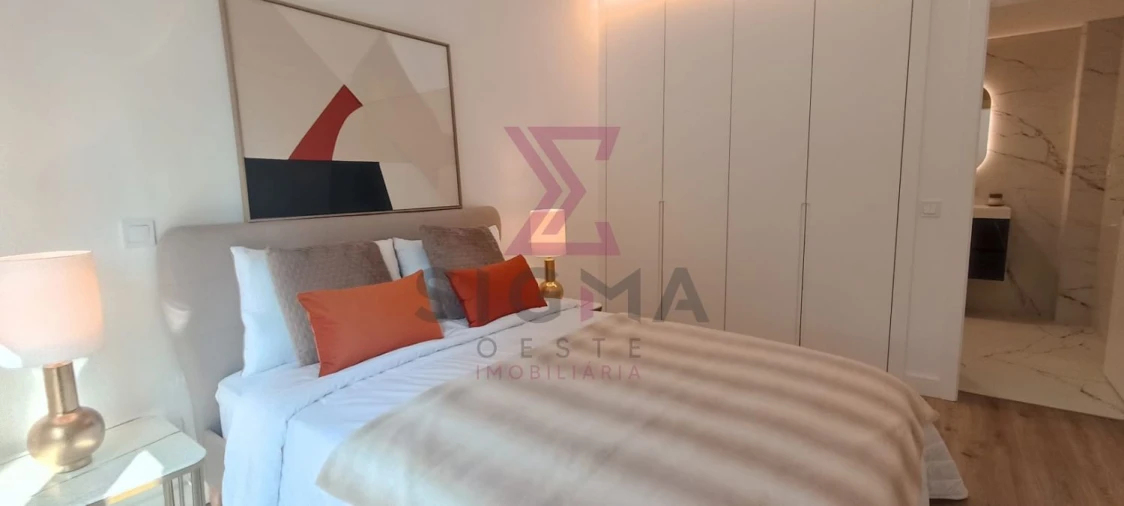 Moradia T4 para Venda em Charneca de Caparica e Sobreda Foto 17