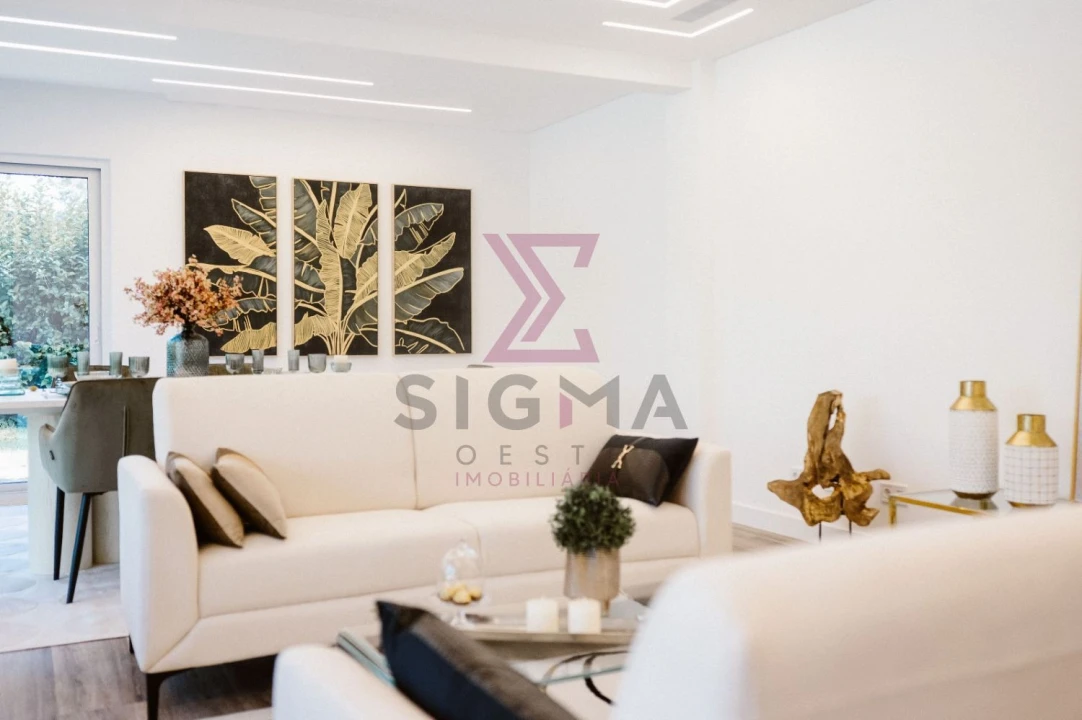 Moradia T4 para Venda em Charneca de Caparica e Sobreda Foto 12