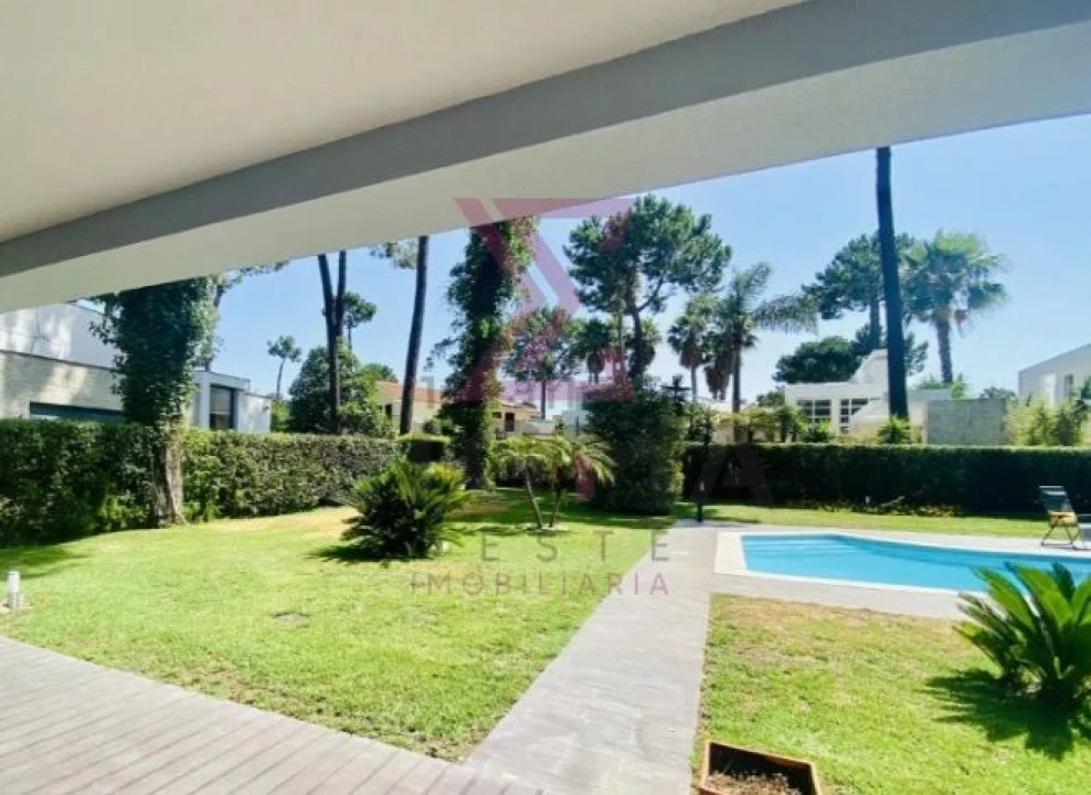 Moradia T4 para Venda em Charneca de Caparica e Sobreda Foto 51