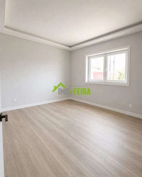Moradia T3 para Venda em Santa Maria de Lamas